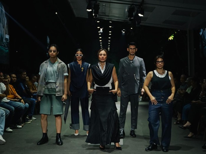 Koleksi Rinda Salmun di Jf3 Fashion Festival 2024, di Summarecon Mall Serpong [SMS]. Foto: Dok. JF3