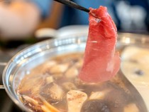 Tak Terima Ditegur Saat Makan, Netizen Ribut dengan Restoran