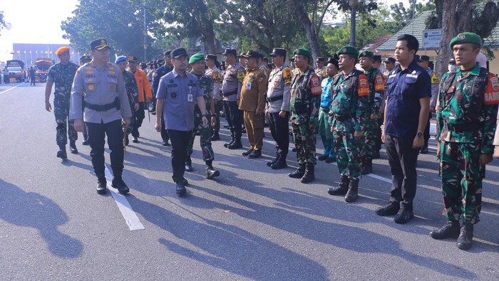 Pemerintah Kota Pekanbaru hingga Polresta menggelar apel tiga pilar antisipasi karhutla dan pilkada serentak. (Foto: Dok Diskominfotik Pekanbaru).