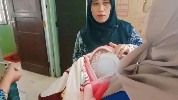 Penemuan bayi di Sukabumi.