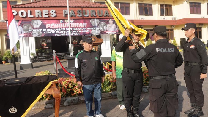 Pengukuhkan Struktur Organisasi dan Susunan Pengurus Komite Olahraga Polri (KOP) Polres Pasuruan