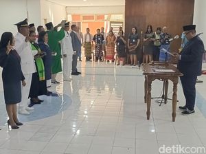 Lantik 17 Pejabat Pemkot Kupang, Fahrensy: Main-main Bisa Dicopot