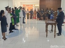 Lantik 17 Pejabat Pemkot Kupang, Fahrensy: Main-main Bisa Dicopot