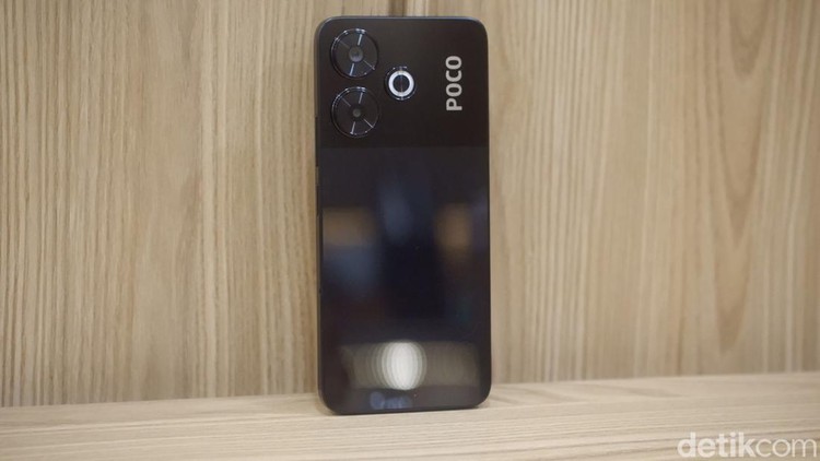 Poco M6