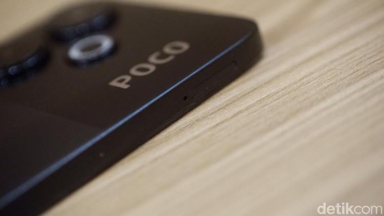 Poco M6