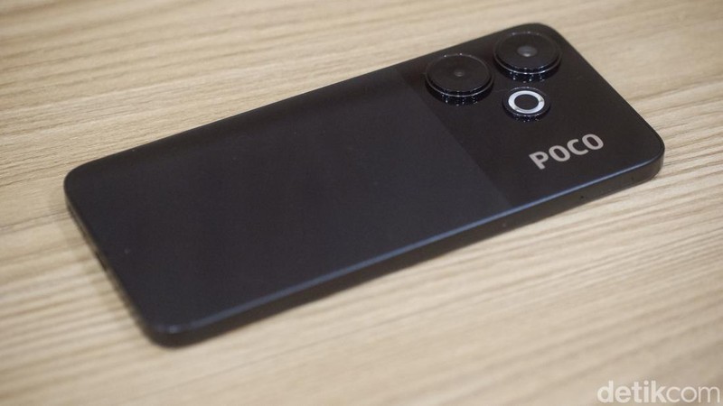 Poco M6
