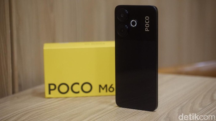 Poco M6