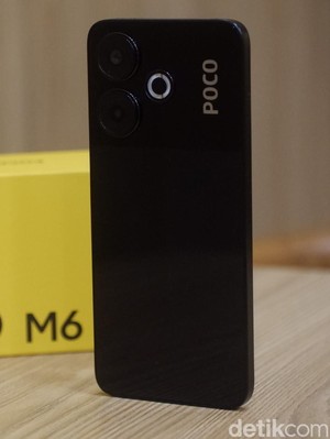 POCO M6