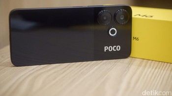 Poco M6 4G dengan konfigurasi 8/256GB dijual dengan harga MSRP Rp 2.099.000 dan harga perkenalan Rp 1.999.000 / Foto: Adi Fida Rahman/detikINET