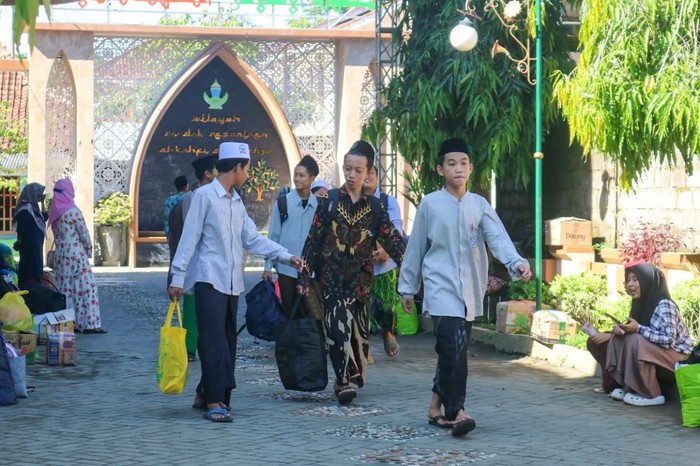 Pondok Pesantren Al Kahfi Somalangu