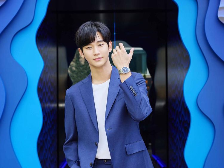 Potret Ketampanan Kim Soo Hyun yang Buat Penggemar Tak Berkedip