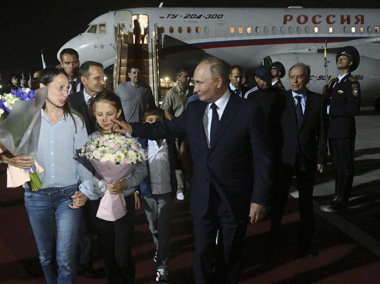 Presiden Putin Sambut Napi Rusia yang Dibebaskan AS