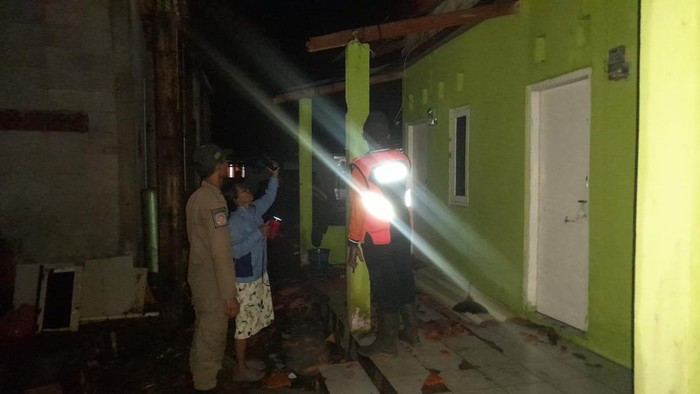 Bencana Angin Kencang Meluluhlantakkan Sembilan Rumah di Cigudeg, Bogor