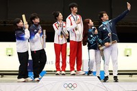 Selfie Kemenangan Olimpiade Paris 2024 pakai Galaxy Z Flip 6