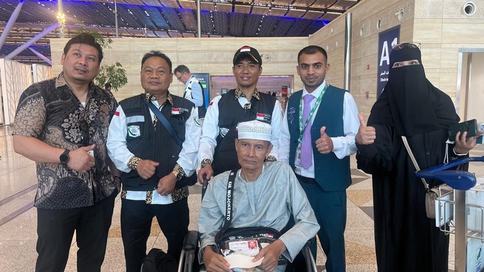 Siswoyo Jadi Jemaah Haji Pertama yang Pulang ke Tanah Air Usai Dirawat di RS Arab Saudi