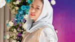 Zita Anjani Makan Bubur Kaki Lima hingga Jago Ngulek Sambal