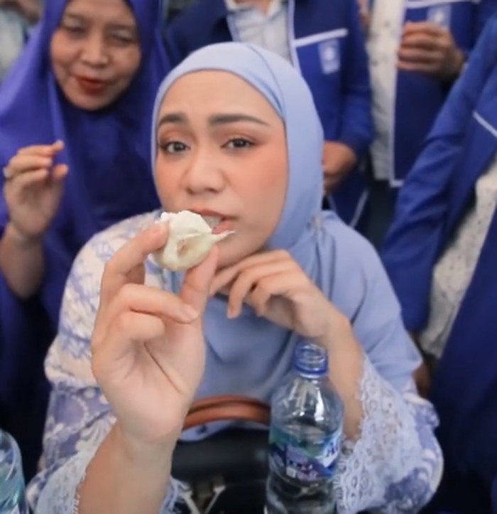 Zita Anjani Zita Anjani