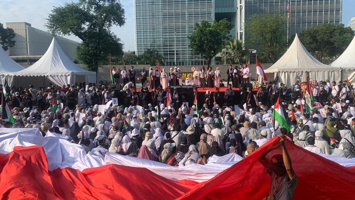 Aspirasi Keadilan untuk Palestina Gaungkan Depan Kedutaan Besar AS Jakarta