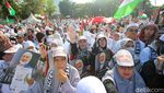Aksi Solidaritas Bela Palestina di Depan Kedubes AS