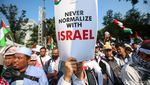 Aksi Solidaritas Bela Palestina di Depan Kedubes AS