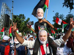 Aksi Solidaritas Bela Palestina di Depan Kedubes AS