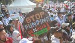 Aksi Solidaritas Bela Palestina di Depan Kedubes AS