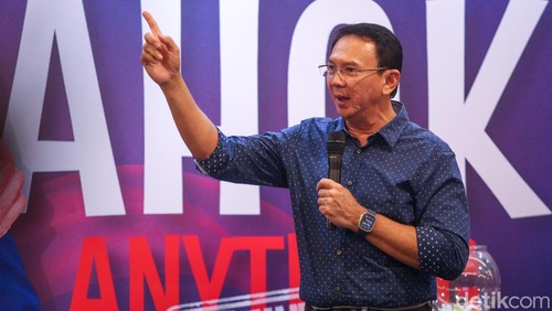 Mantan Gubernur DKI Jakarta Basuki Tjahaja Purnama alias Ahok menggelar kembali acara Ask Ahok Anything (A3) di Kota Kasablanka, Jakarta Selatan, Sabtu (3/8/2024).
