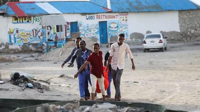 Tragedi Mengerikan: Serangan Terkoordinasi Guncang Pantai Mogadishu, Menewaskan Tujuh Orang