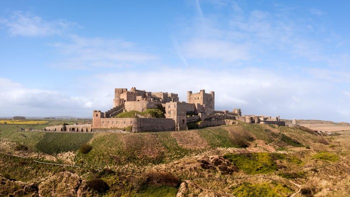Kastil Bamburgh, Northumberland, Inggris