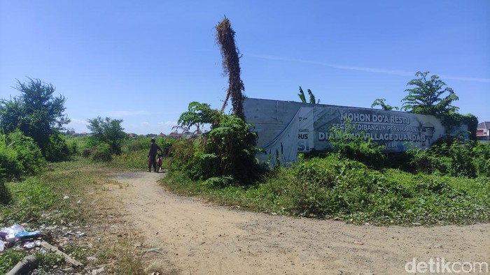 Lahan kosong perumahan fiktif yang ditawarkan Dirut PT Araya Berlian Perkasa.