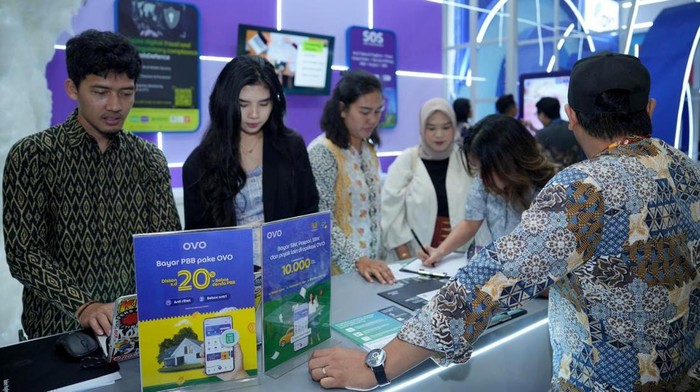Literasi dan Edukasi Keuangan Digital Pentingnya literasi dan edukasi keuangan digital saat ini menjadi tantangan sendiri bagi semua pihak guna mengidentifikasi-antisipasi ragam penipuan dan kecurangan transaksi.