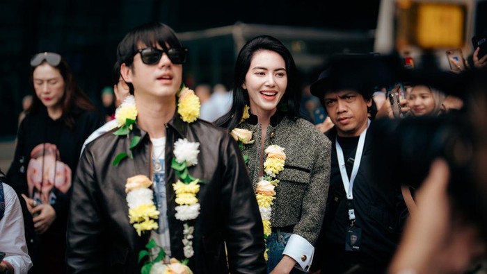 Mario Maurer dan Davika Hoorne Mario Maurer dan Davika Hoorne saat berkunjung ke Indonesia untuk film Kang Mak from Pee Mak.