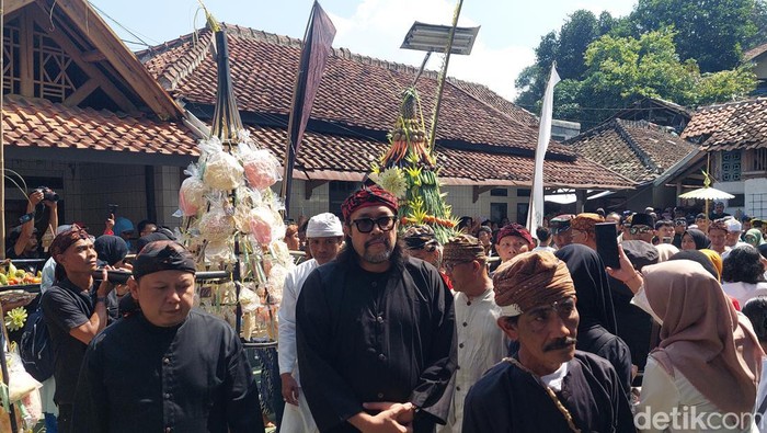 Ono Surono ikuti syukuran adat di Kampung Adat Cireundeu