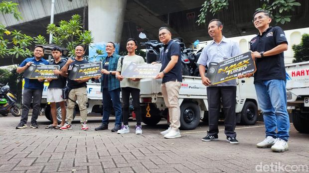 Penyerahan unit Yamaha NMax Turbo Tech Max Ultimate.
