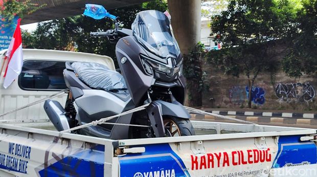 Penyerahan unit Yamaha NMax Turbo Tech Max Ultimate.