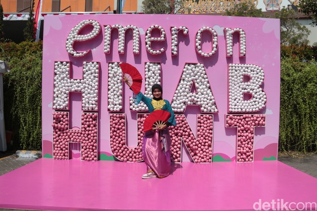 Acara ini didukung oleh Emeron Hijab Shampoo, Shopee Indonesia, Bank Syariah Indonesia, Social Media KipasKipas, EZnet by Telkomsel Internet Mudah Murah Untuk Seisi Rumah dan GIS Travel Sahabat Umroh dan Haji Anda. Foto: Aji Gosong/Wolipop