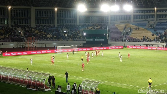 Laga Persis Solo melawan Persija Jakarta dalam perebuta juara 3 Piala Presiden 2024, di Stadion Manahan Solo, Sabtu (3/8/2024).
