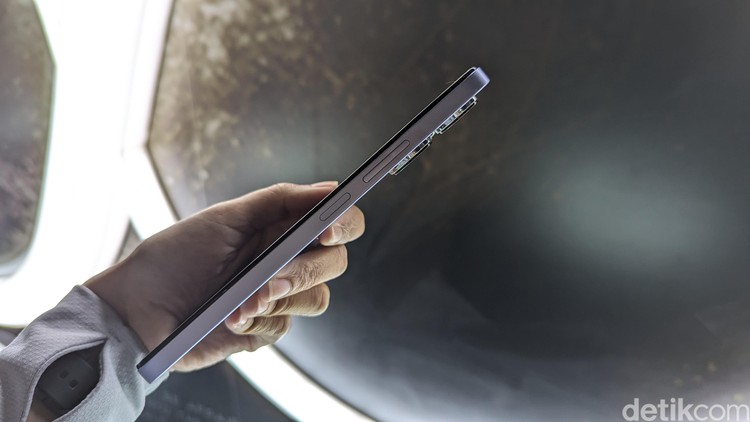 Poco M6 4G