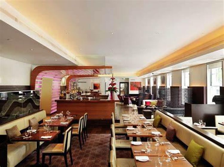 Duh! 10 Restoran Milik Chef Seleb Dunia Ini Berakhir Bangkrut