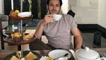 Potret Hangat Rizky Nazar saat Makan Bareng Keluarga