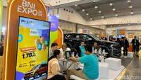 Adapun promo yang ditawarkan dalam pameran ini antara lain, special rate Kredit Kendaraan Bermotor (KKB), Kredit Kepemilikan Rumah (KPR) dengan bunga mulai dari 1,78%, hingga diskon pakaian sampai 60%.
