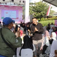 Kanjeng Gusti Pangeran Adipati Arya Mangkunagoro Kaping Sedoso hadir di tengah-tengah rangkaian audisi Emeron Hijab Hunt 2024 di Solo Paragon Lifestyle Mall, Solo, Jawa Tengah (3/8/2024). Foto: Aji Gosong.