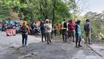 Tebing Longsor di Jalur Lumajang-Malang Timpa Truk