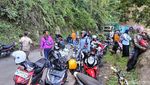 Tebing Longsor di Jalur Lumajang-Malang Timpa Truk