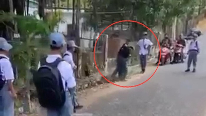 Viral 3 siswa SMK 2 Parepare berkelahi gegara saling ejek.