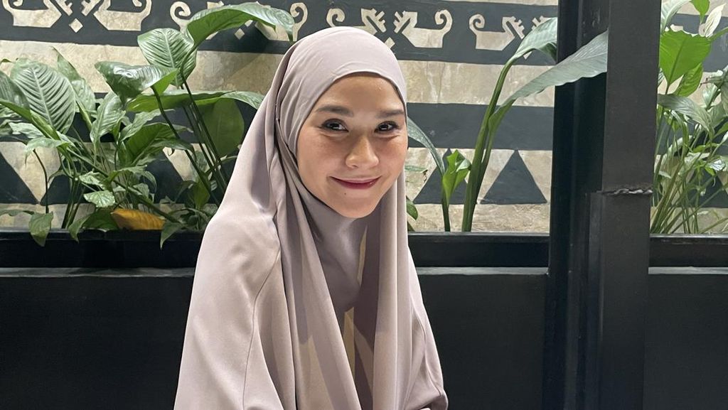 Zaskia Adya Mecca Klarifikasi Unggahan Sarkas soal Ojol