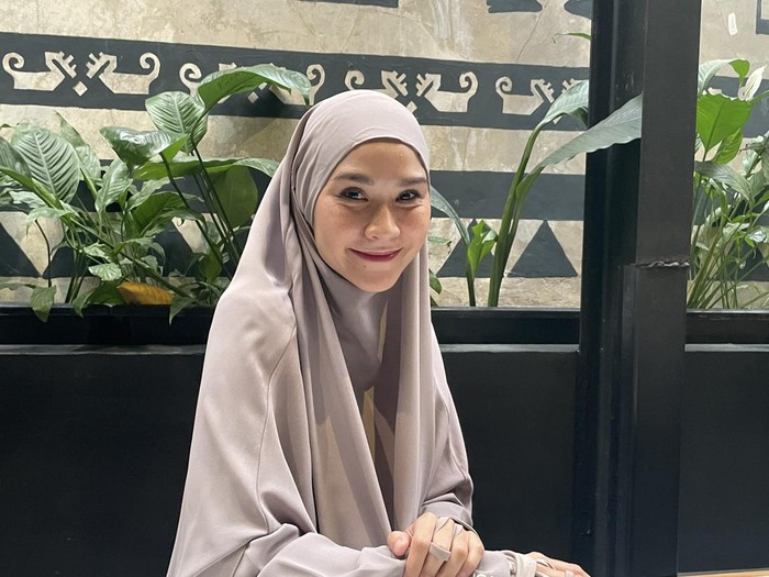 Zaskia Adya Mecca Zaskia Adya Mecca