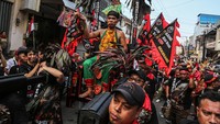 Atraksi ritual Tatung Dayak Kalimantan Barat tersebut dalam rangka perayaan memperingati kedatangan Sam Poo Tay Djien atau Laksamana Cheng Ho ke-619 di Kota Semarang. 