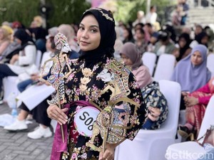 Emeron Hijab Hunt Suara Merdu, Unjuk Bakat Desain Gaun hingga Aksi Dalang