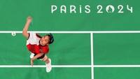 Saat bertanding di Porte de La Chapelle Arena, Paris, Prancis, Minggu (4/8/2024), Gregoria mampu membukukan empat poin beruntun di saat awal gim. Ketika masuk ke interval, Pemain Mutiara Cardinal Bandung itu bisa unggul jauh 11-6. REUTERS/Hamad I Mohammed